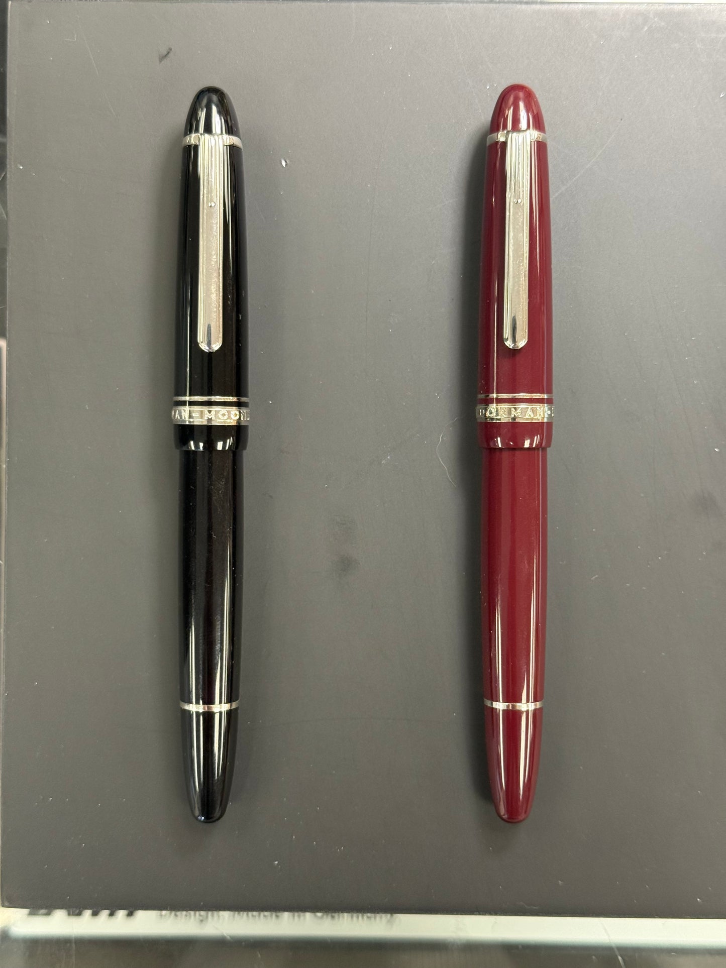 Majohn (Møønman) P136 deep red - gold tone EF flex nib